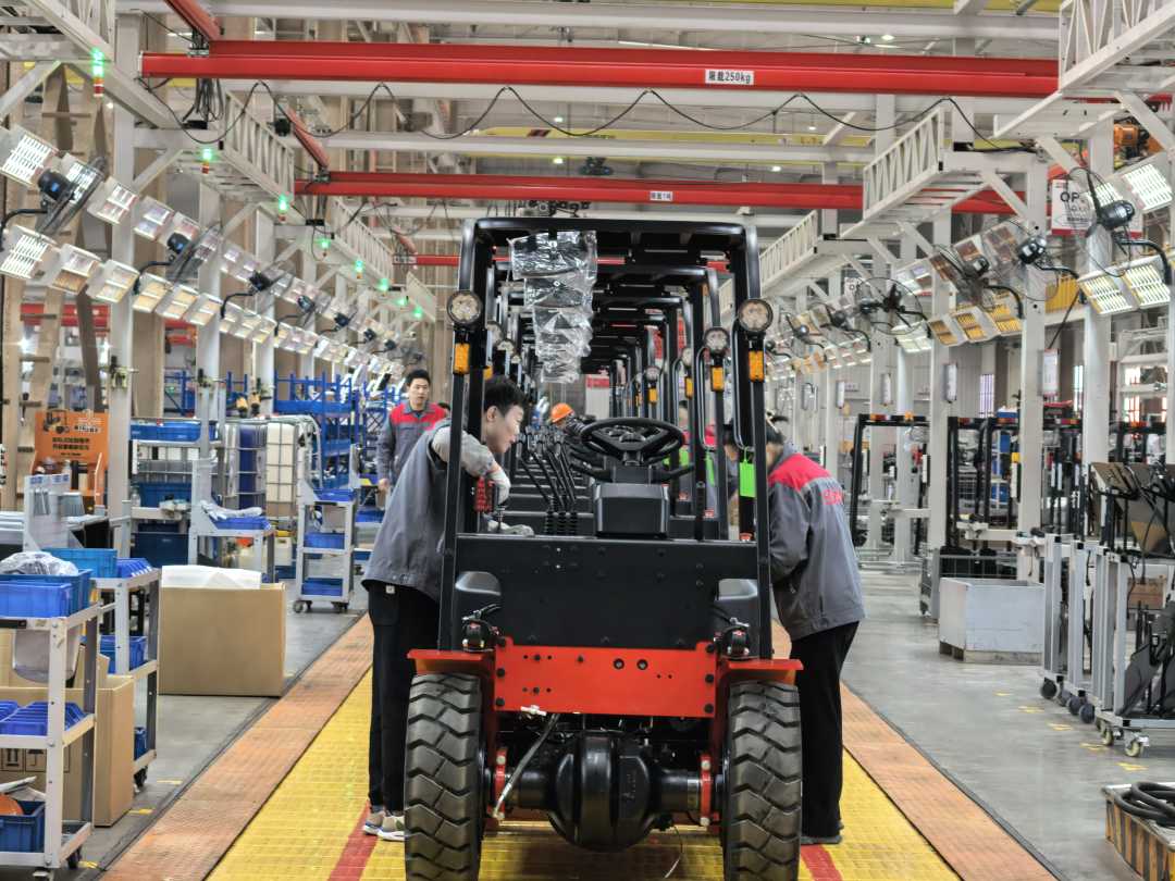 2025年湖北工业“压舱石”作用持续释放