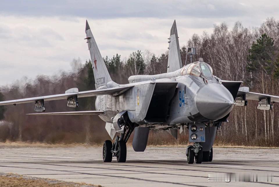 乌军袭击贝尔贝克机场，克里米亚防空损失惨重！克里米亚防空贝尔别克机场俄军米格31