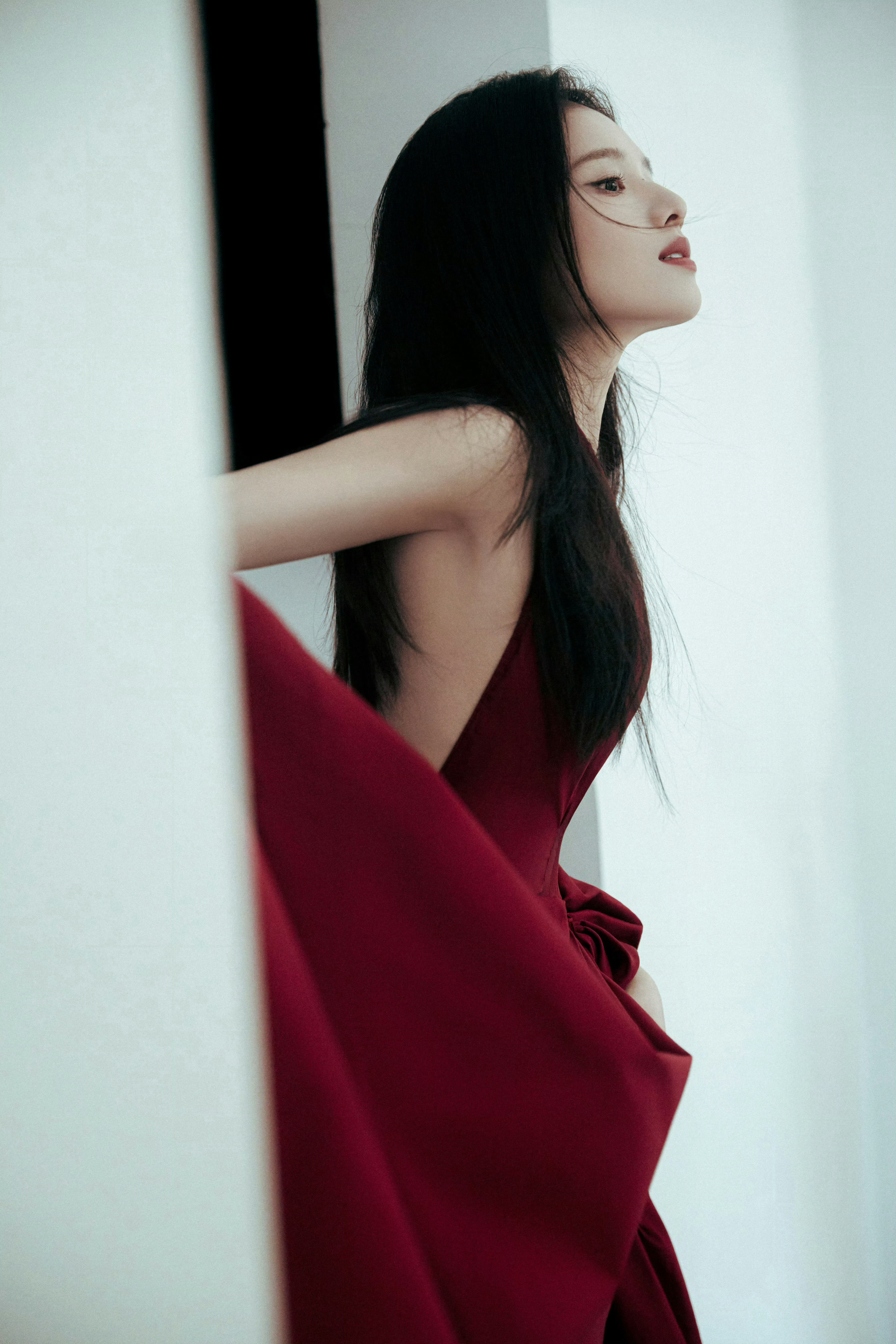 张婧仪xVogue盛典第二套妆造​​​