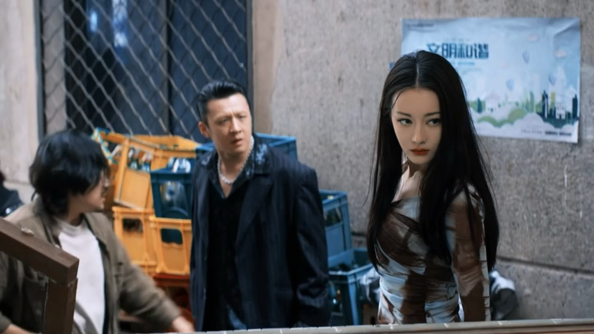 枭起青壤删减迪丽热巴这段打戏我会反复品味，动作干脆利落，看垃圾的眼神，打得我好