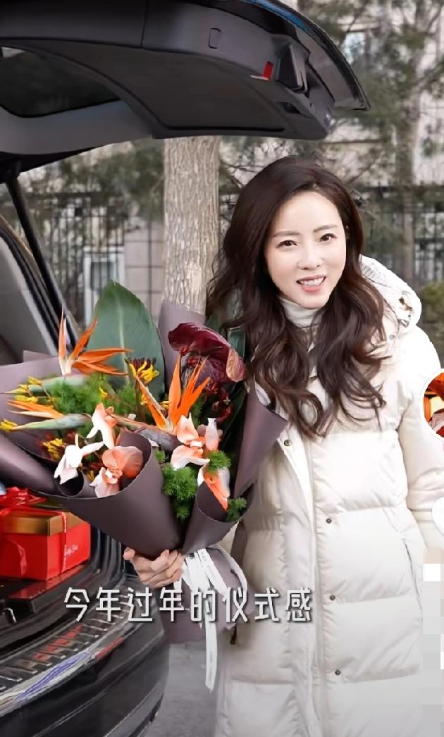 李思思才是央视主持人里面的人间清醒。2023年10月23日，李思思在抖音写下