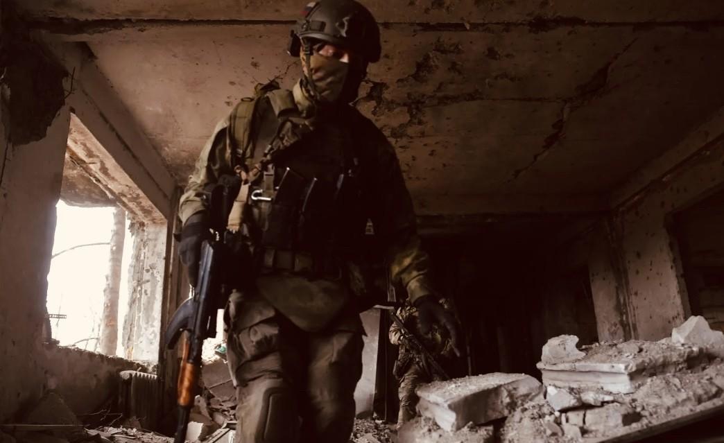 【俄侦察兵清剿乌军特种兵小组】俄第聂伯集团军第19师某团侦察连接到报告，