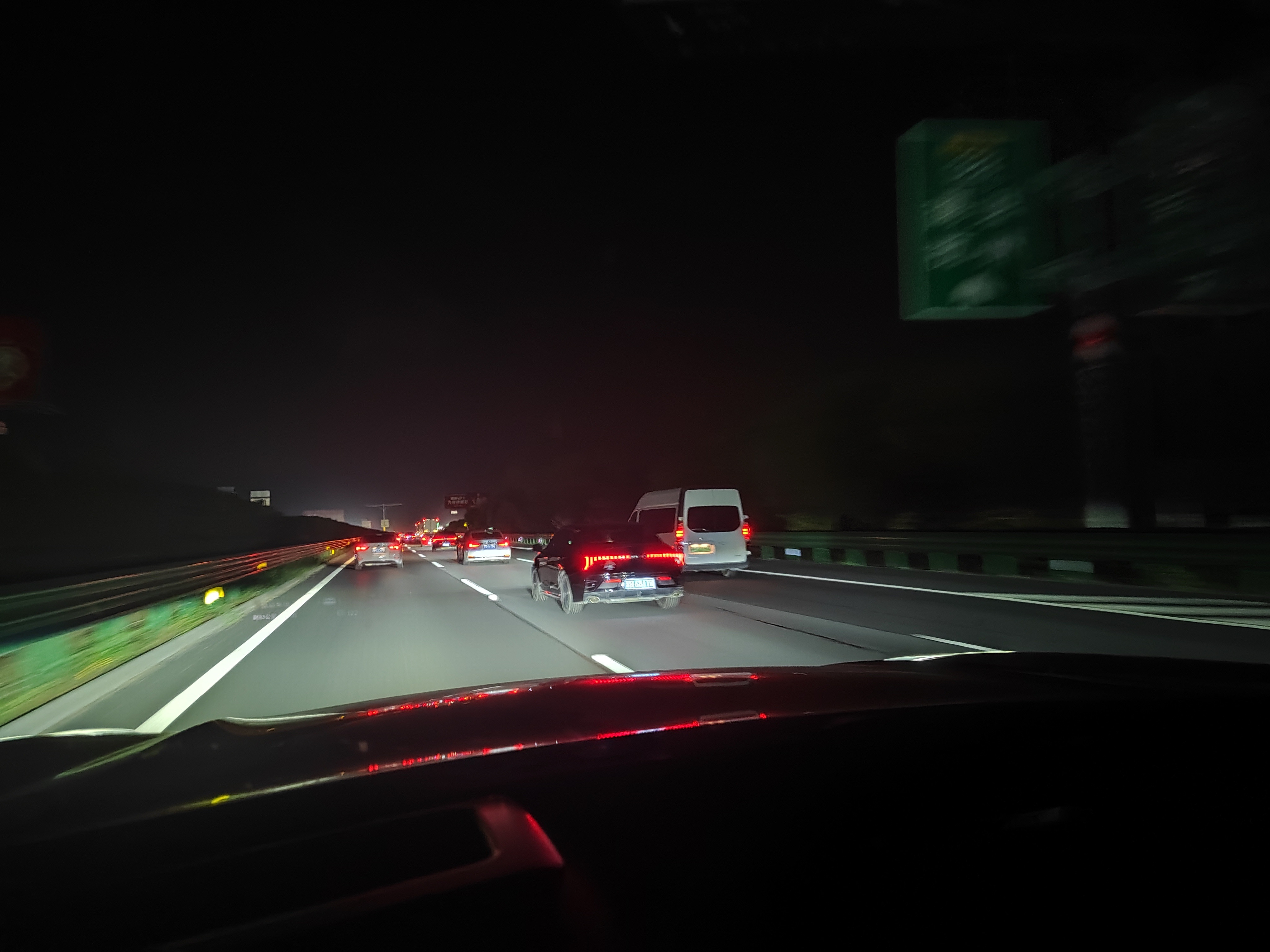 蔚来最近势头又盛了，真是一个一个的轮回，但不变的是市场不会淘汰真正的好东西，看不