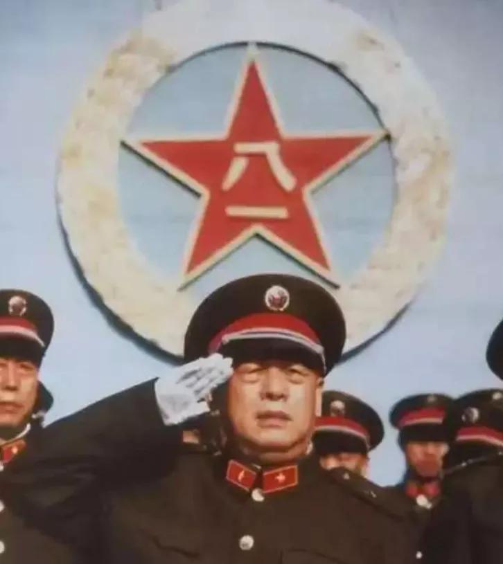 1960年寒冬，石油部长余秋里为救大庆油井，求罗瑞卿派飞机运5吨焊条。罗总长怒斥