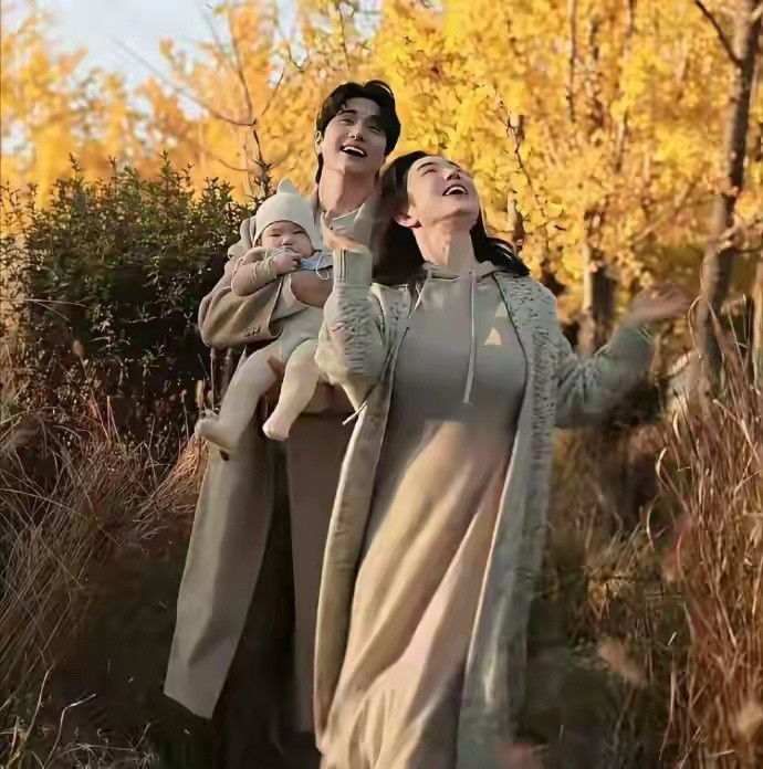 张檬这状态也太好了吧，完全看不出是生过孩子的人，状态这么好不拍戏真的是内娱的一大