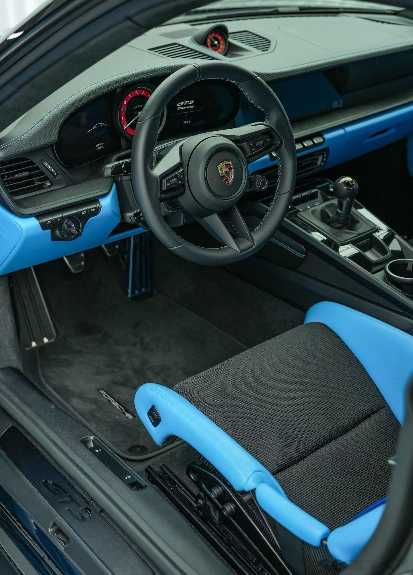 保时捷911GT3手动旅行版，25年0.7万公里