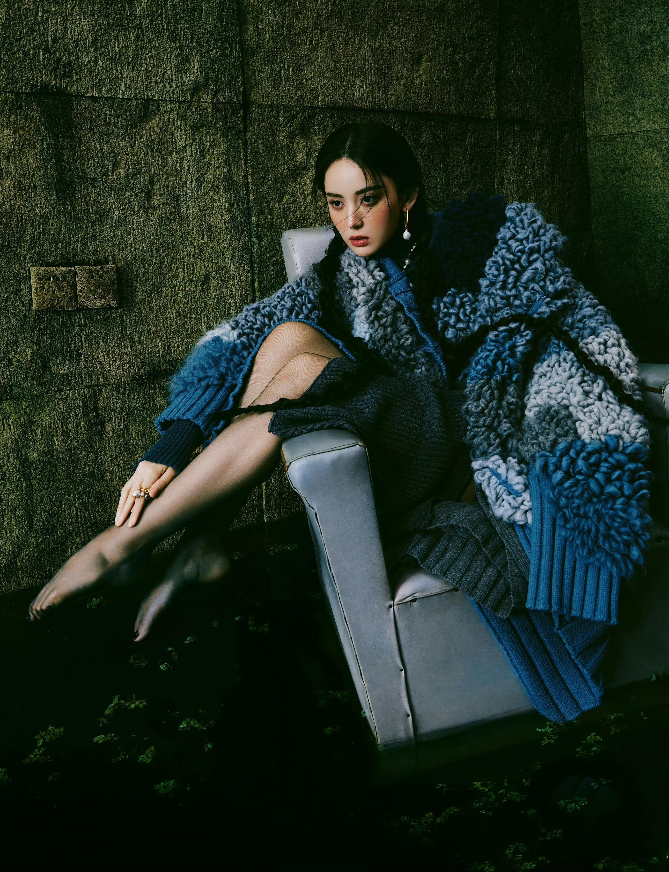 娜扎好六上班美成啥样了娜扎SaintLaurent圣罗兰👠期待演员娜扎2