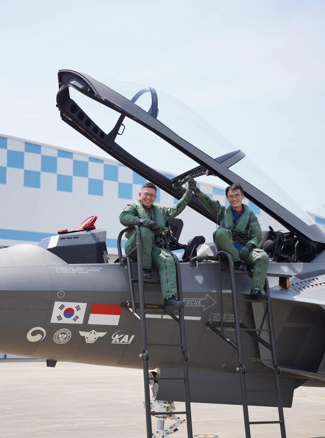 印尼空军买战斗机真是好眼光！先拒了歼-10CE，再签了土耳其“可汗”战斗机，又