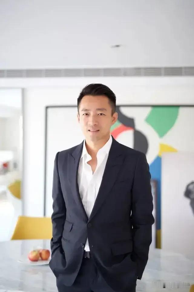 我一直觉得汪其实还是很爱大s的，我也看了他平时的一些直播片段，能看出来他非常紧