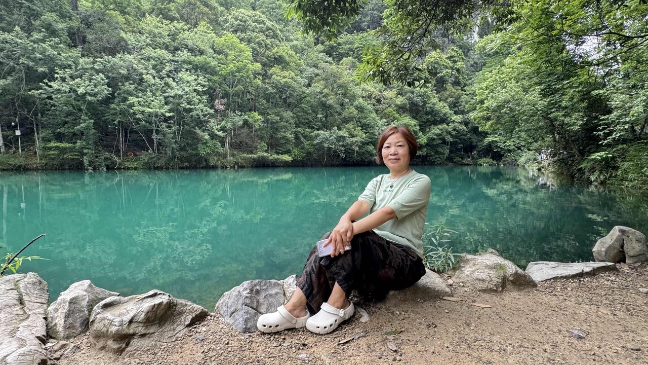 6月16日从西江千户苗寨服务区启程，抵达荔波小七孔服务区营地。休整两天后，清晨从
