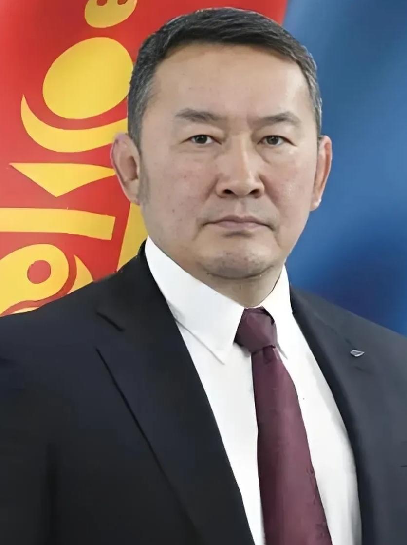 离谱！隔壁GDP甩它22条街，外蒙为啥偏要舍近求远找靠山？外蒙这波操