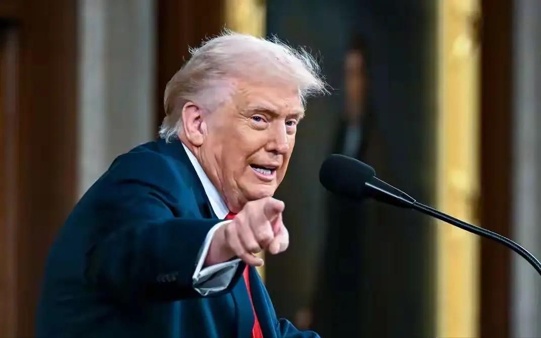 确实高兴不起来，本来以为炸死了哈梅内伊为首的一众强硬派，结果反助哈梅内伊把他儿子