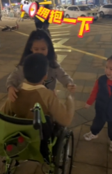 9岁孩子第一次被小朋友主动示好