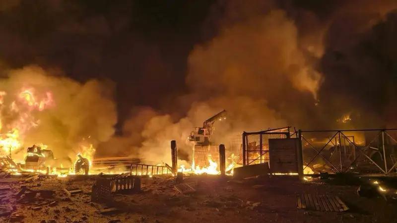 俄罗斯的“复仇”越来越猛烈！3月14日凌晨，俄军使用了60到70枚导弹，以及3