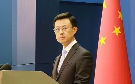 特朗普要禁止中国航班飞越俄罗斯领空，外交部提了个“建议”特朗普又来了。直接通过