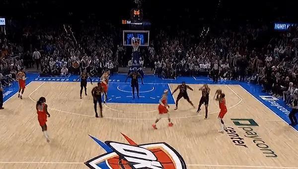 天呐！活久见，震惊，难以置信。库里征战NBA17年了，打了1193场比赛，职业