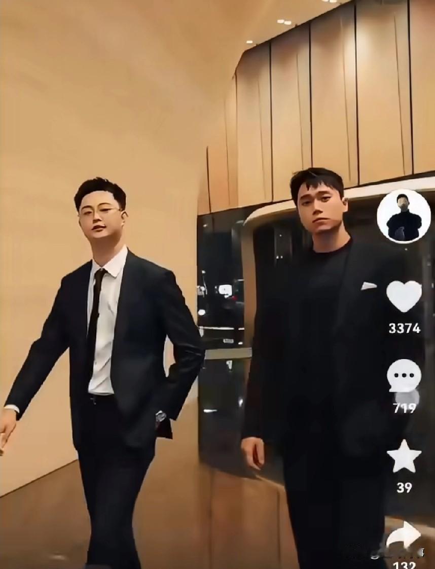 非著名“散文作家”巴扎黑又又又发粘牙小作文了，并怒怼粉丝：你们总说我剧本？演戏？
