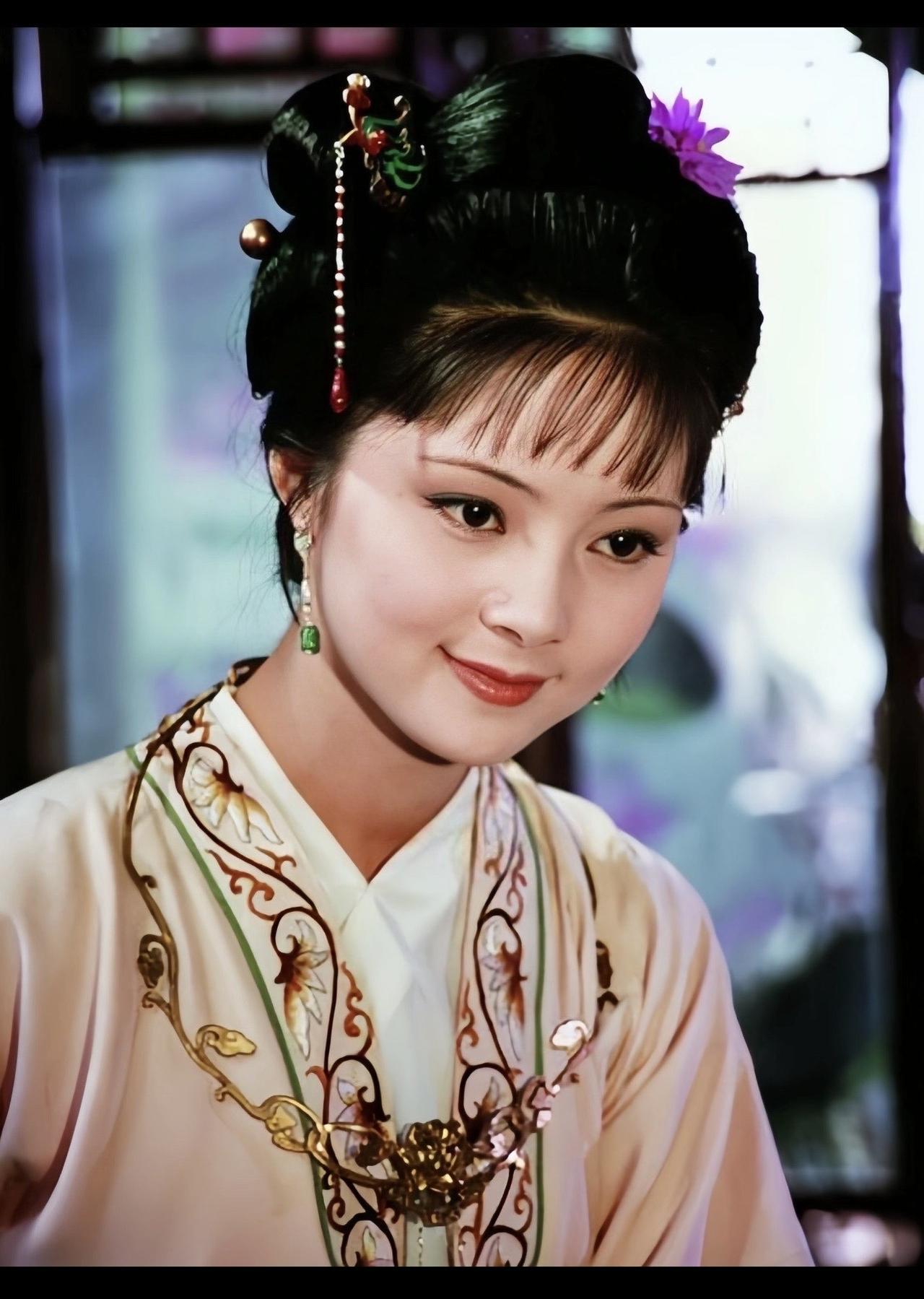 红楼梦里薛宝钗为什么没有真朋友?红楼梦里薛宝钗为什么没有真朋友?薛宝钗自己不真诚