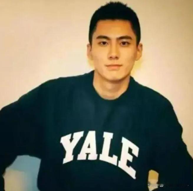 2008年，福建一考生拒绝保送清华，班主任说他狂妄，学生说他自大，为了心中目标他