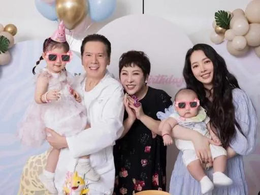 孙女庆生全家齐聚，孙子生日常年冷清！郭碧婷深夜跟向太吐露心里话，怕儿子误会奶奶偏