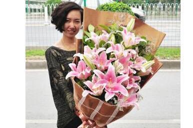 90后孕妇分娩4个月, 肚子却总是咕噜叫, 医生检查后怒斥产妇无知