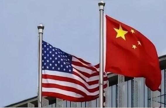已经回到美国并卸任的美国驻华大使伯恩斯曾发文说，中国面临一个根本性的问题，他们声