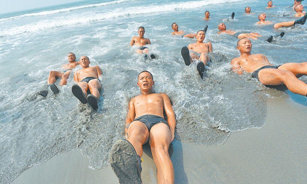 担心在金门训练被大陆看光光？美国要求台军特种部队“海龙蛙兵”移驻澎湖。俗称“海