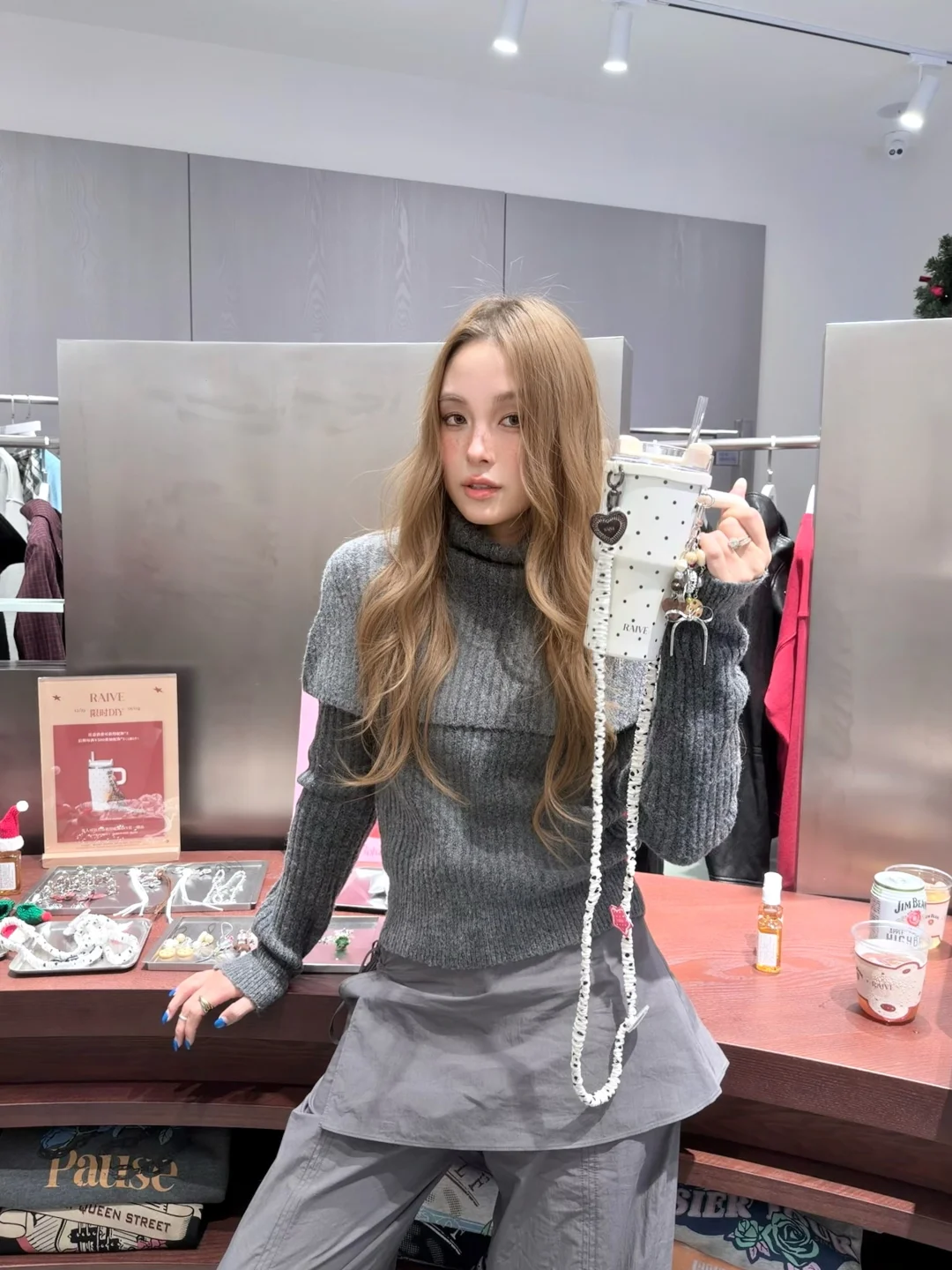 深圳韩里韩气打卡地！圣诞来一起碰杯呀💙