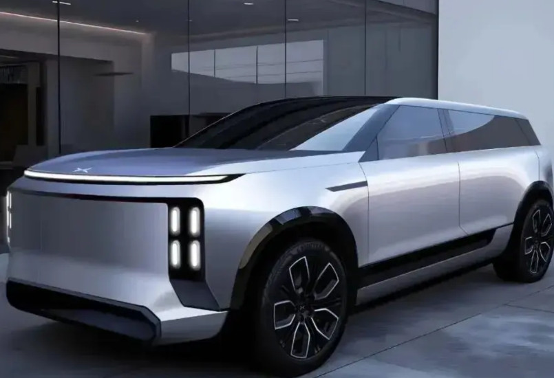 小鹏终于也开始玩增程了！小鹏G01，车长5.1米，定位大6座SUV，纯电续航