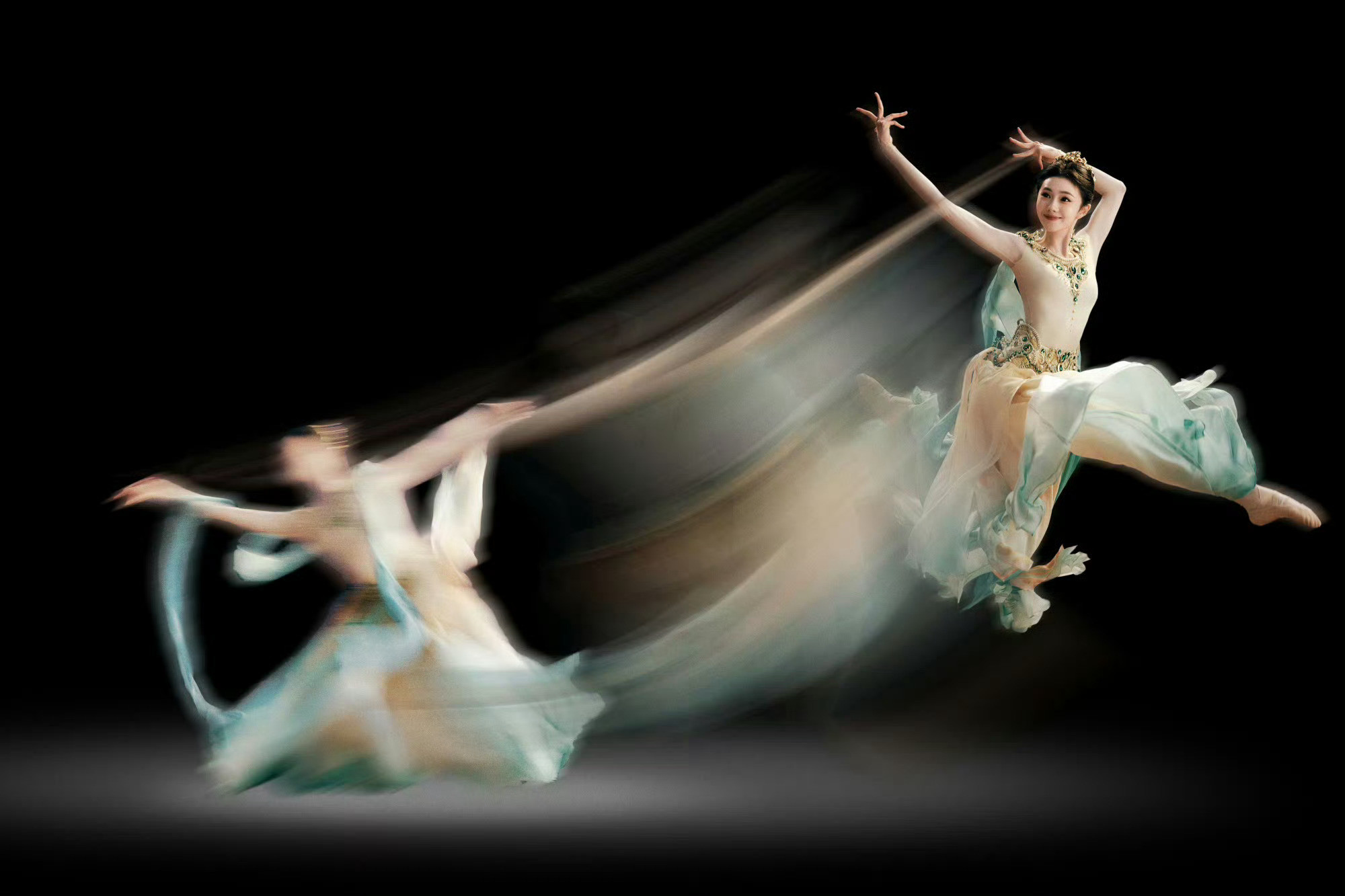 刘浩存你就是有天赋人人都不看好你，偏偏你最争气肯吃苦，肯钻研，默默打磨演技，2