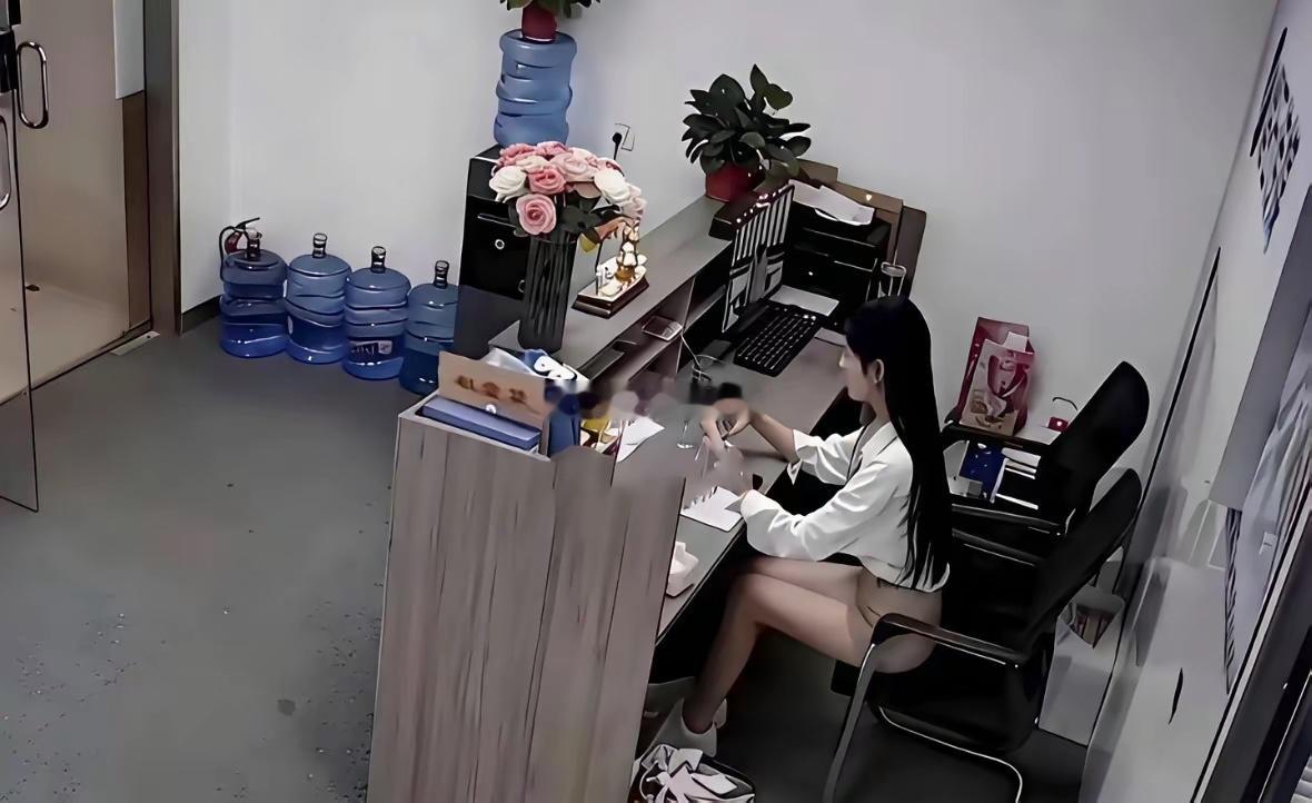 换了个前台生意就会好起来。