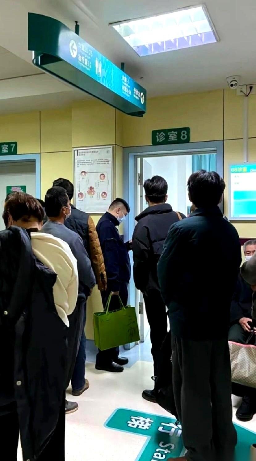 昨天送走了我哥。57岁，糖尿病并发症。听着像个冷冰冰的医学名词是吧？背后是我