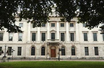 中国使馆新建项目被英方拖延7年，中方回应：英方毫无契约精神、失信失德这事儿说