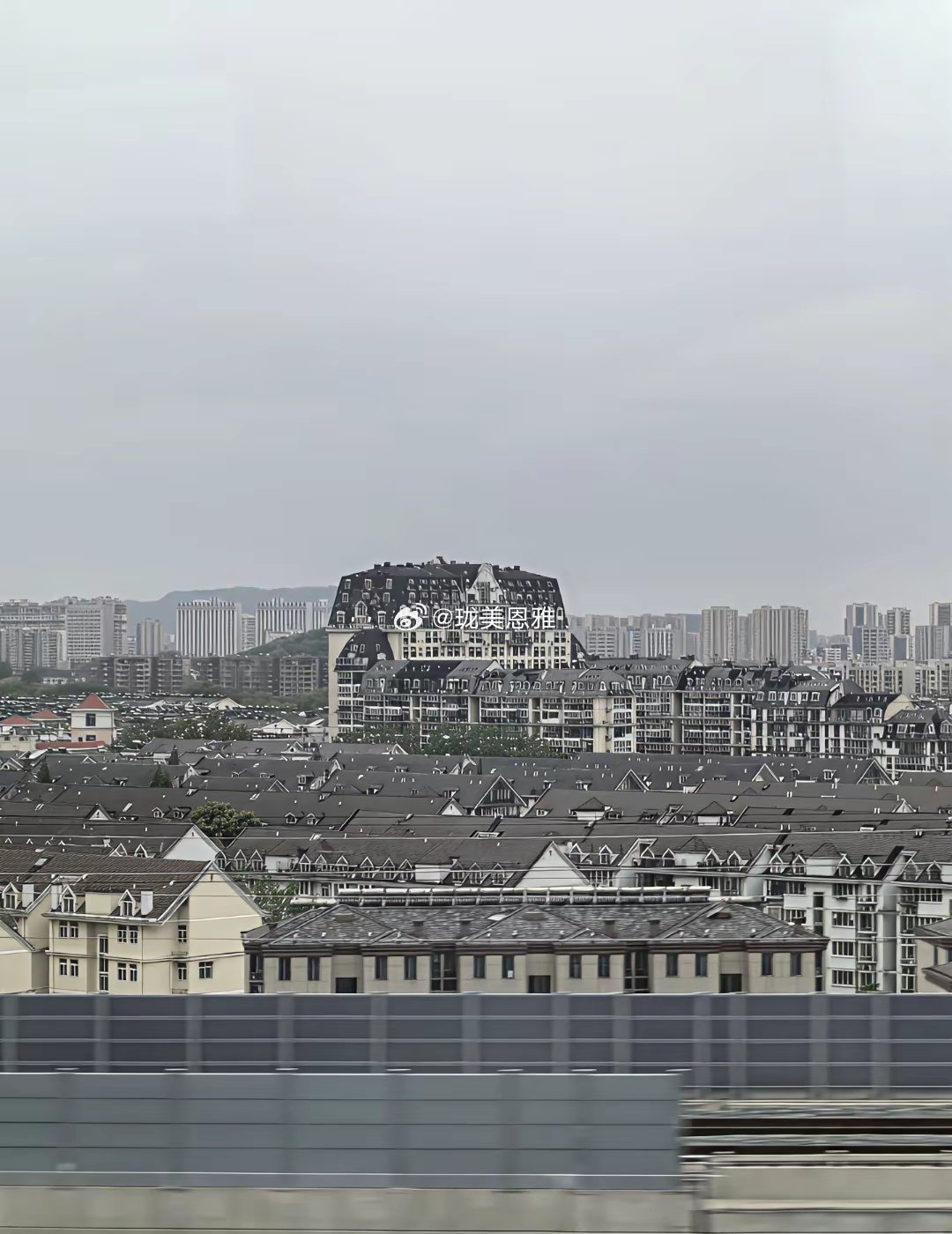 南京南站看到的，这是什么楼盘