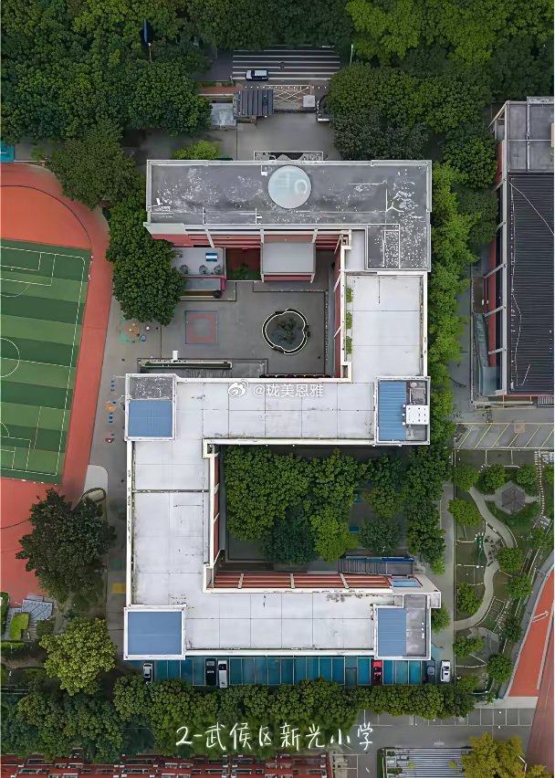 成都绝对有高人指点这么巧？一个城市把数字收集齐了？那么问题来了，为什么没有0呢？