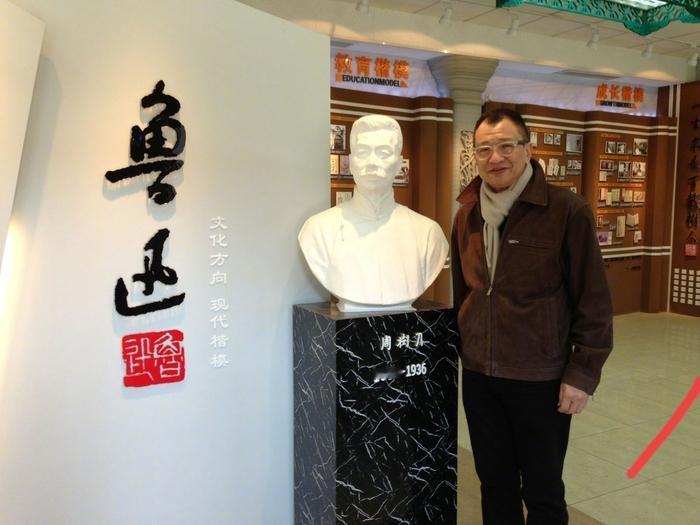 欢喜哥许绍雄关系背景。1948年11月4日出生于中国香港,籍贯广东番禺。中国