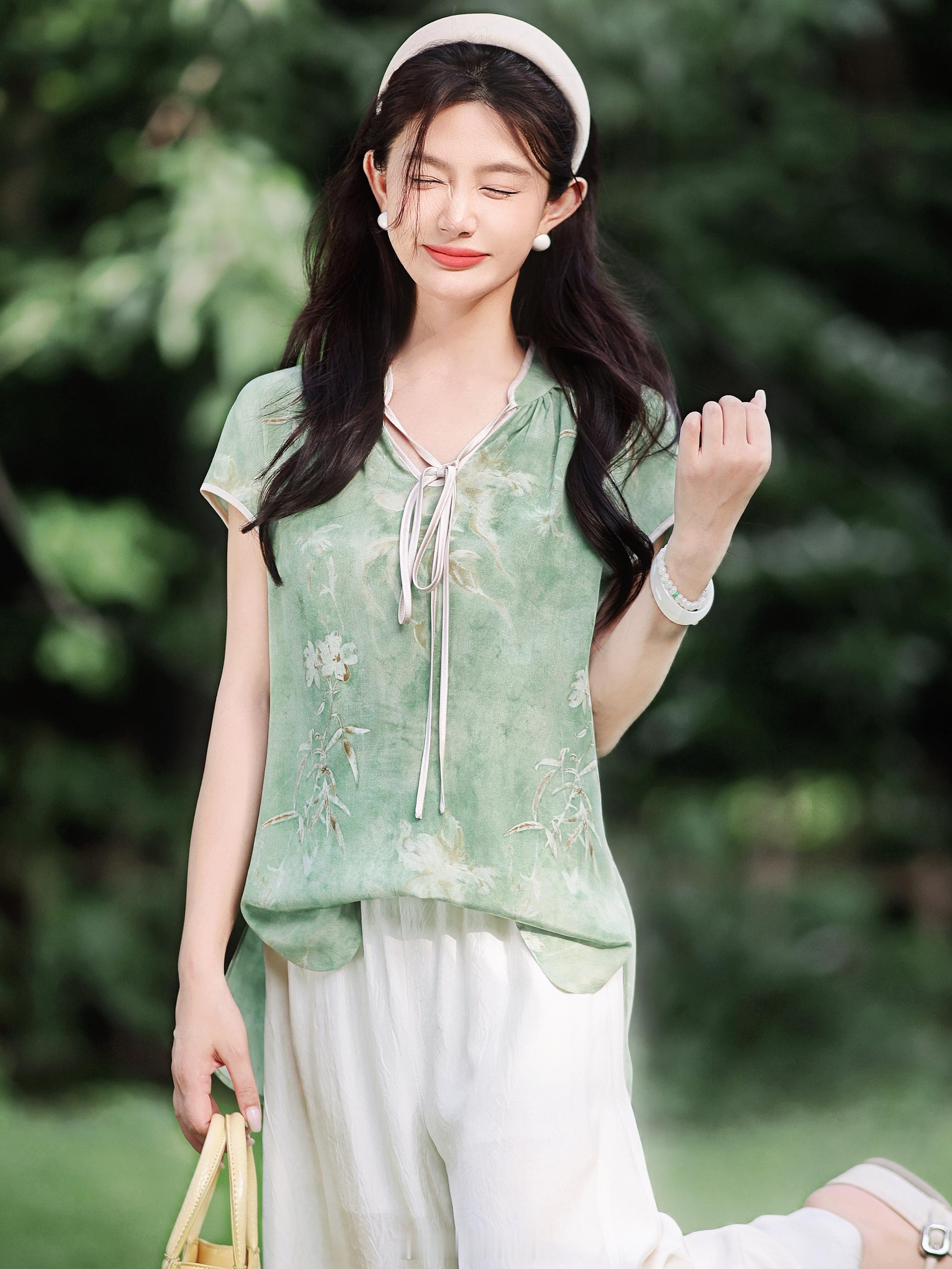 倘若我拿出清爽自在的真丝小衫[doge]还是氛围感满满的绿色不知阁下该如何应对！