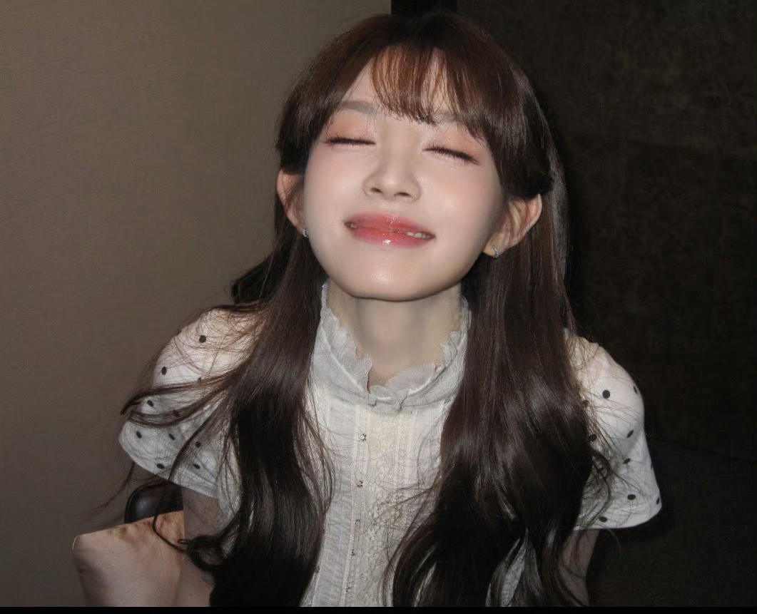 田曦薇半年两场庆功宴低智商犯罪取得如此好成绩离不开每一位主创老师的功劳恭喜低智商