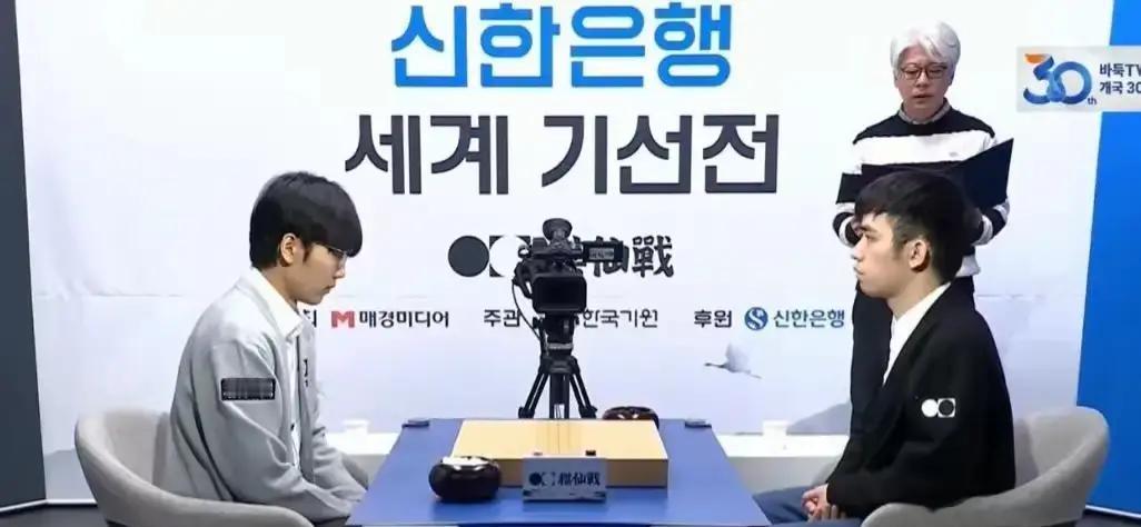 申真谞的棋，在漏电。92%的胜率泡进冰水，47%。不是失误，是失灵。过去半年