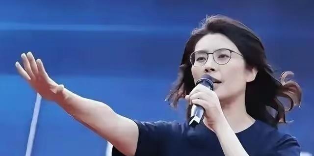 大势不可阻挡！四问郑丽文：一问：郑成功收复台湾时，征求台湾当地人的意见了吗？二问