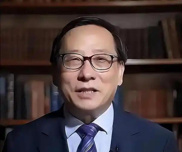 李维教授在台上慷慨激昂讲了20分钟“造不如买”，台下高志凯一句话让全场安静了：“