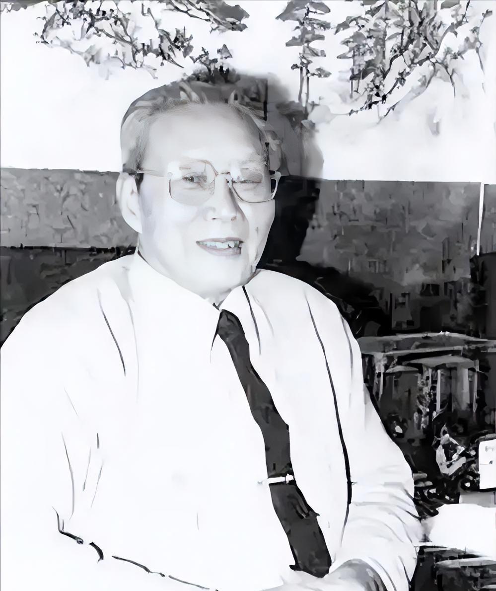 1949年12月9日，云南省主席卢汉决定昆明起义，当晚扣押了昆明城内一众国民党要