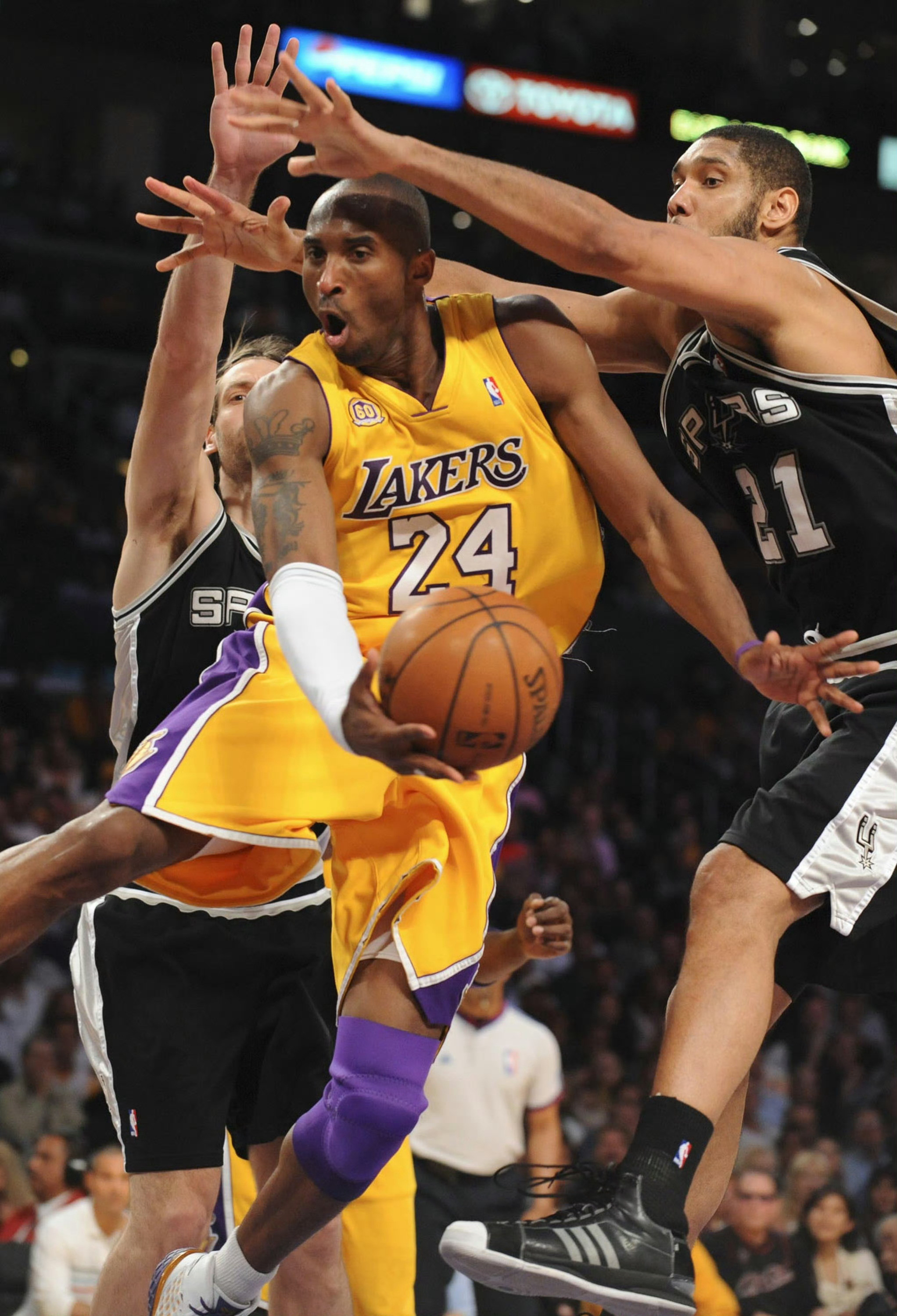 科比退役的第3493天&科比睡着的2111天，missyou💜💛湖人战胜马