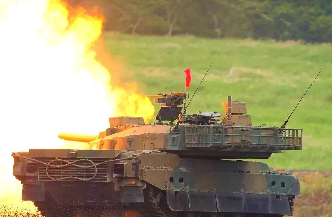 日本坦克炸膛致3死1伤。4月21日8时40分许，日本陆上自卫队西部方面坦克队进