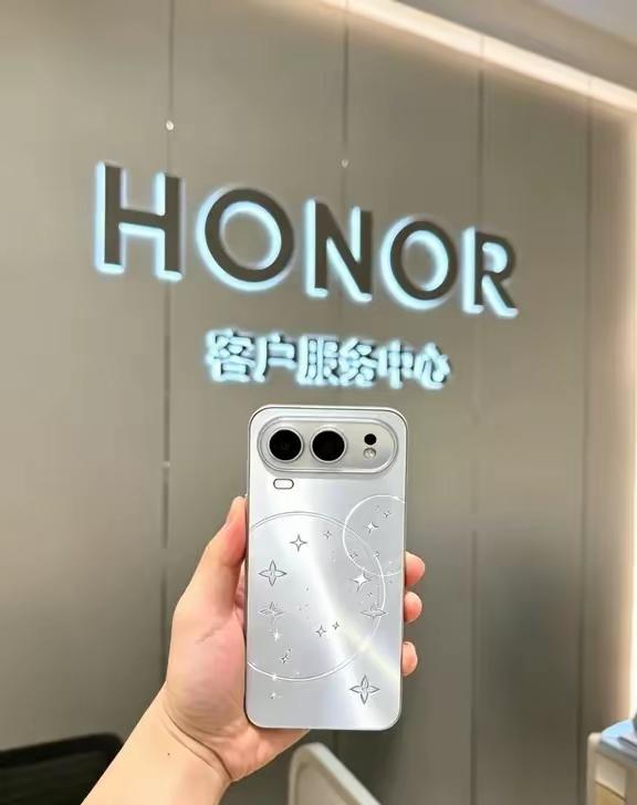 荣耀600真机已拿到了！有什么想问的尽管问！外观与海外版完全不一样！这点已经