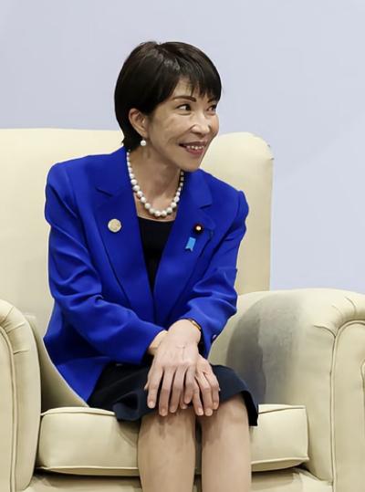 高市早苗原定于12月26日“拜鬼”赴靖国神社，但未能如愿。高市放弃前往靖国神社，