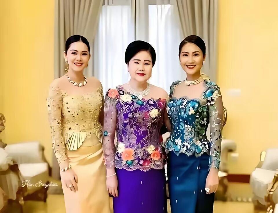 网友：柬埔寨不富裕，但是洪森一家绝对富！小女儿洪玛丽，豪宅占地8000平，衣帽间