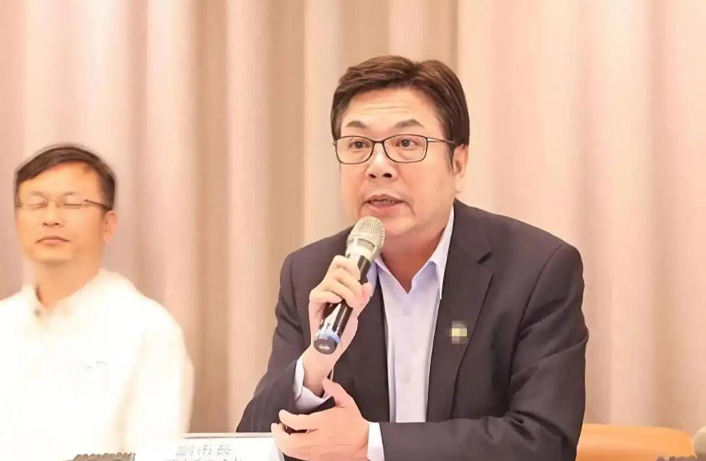 郑丽文再次语出惊人！怎么个语出惊人？2月24日，她公开喊出：国民党内“若有更多刘