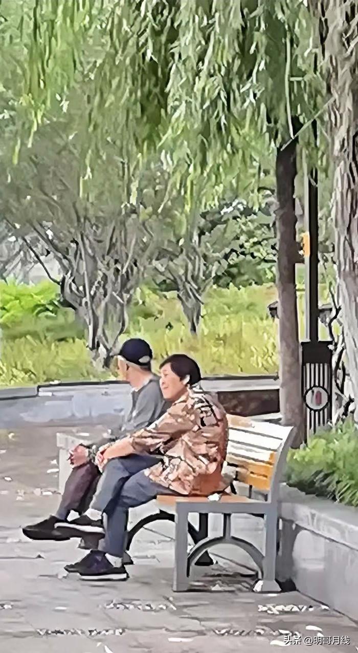 单身老人的困惑（九）张大爷今年72岁,老婆过世已经三个多月了,子女也不在身边
