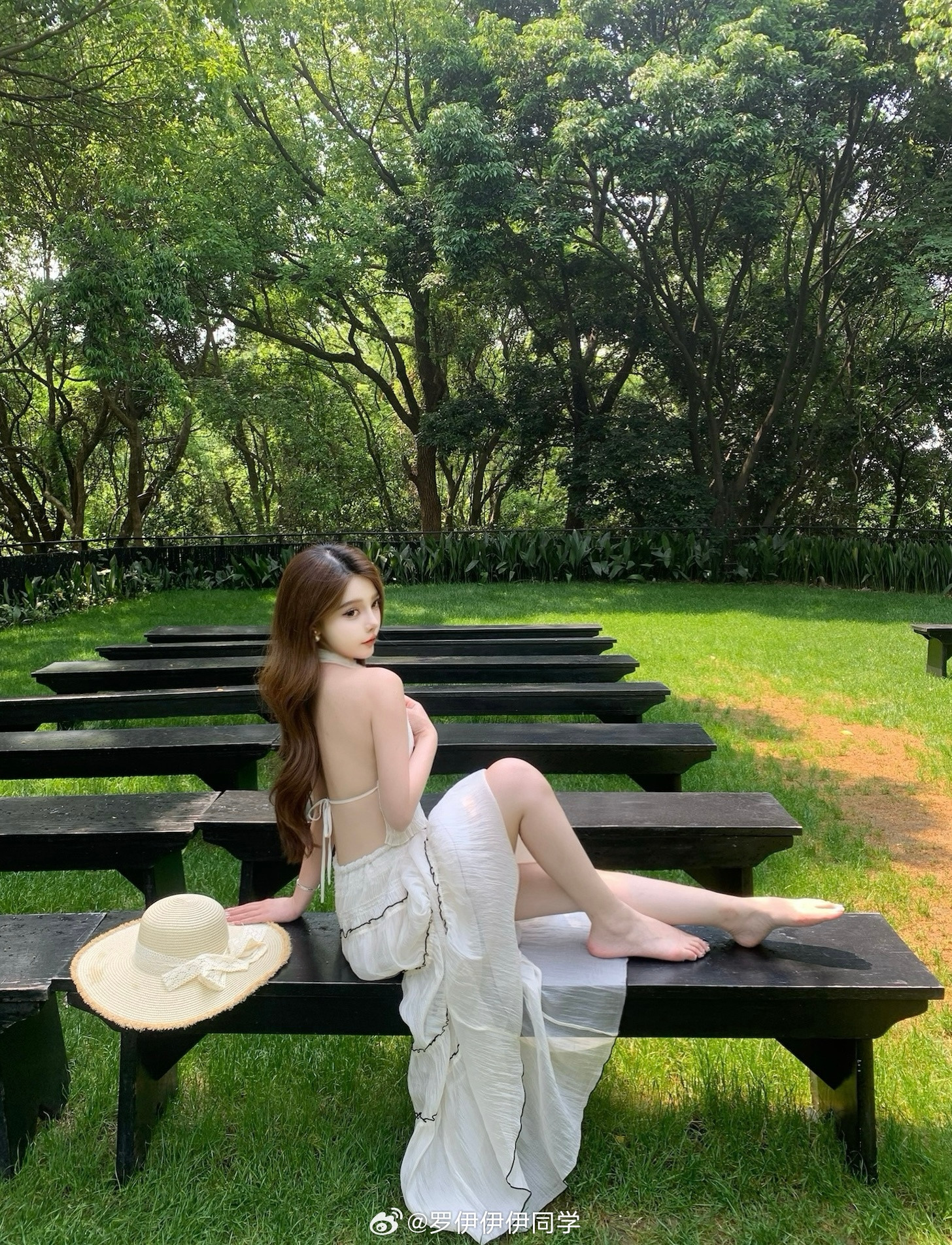 上山吸氧日👒🫧夏日穿搭520加点甜520穿搭加点甜​​​